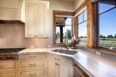 65902 Rimrock Ct, Bend, OR 97701 photo 22