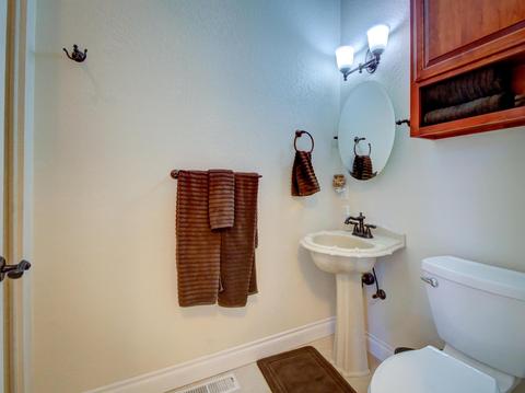 64 Pineridge Ln, Eagle Point, OR 97524 photo 21