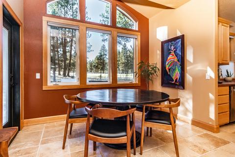60737 Golf Village Loop, Bend, OR 97702 photo 9