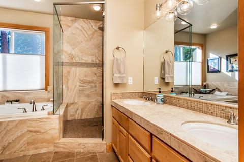 60737 Golf Village Loop, Bend, OR 97702 photo 14