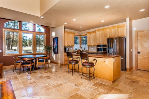 60737 Golf Village Loop, Bend, OR 97702 photo 5