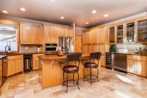 60737 Golf Village Loop, Bend, OR 97702 photo 8