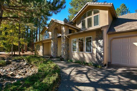 60737 Golf Village Loop, Bend, OR 97702 photo 2