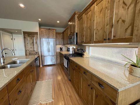 61092 Manhae Loop, Bend, OR 97702 photo 21