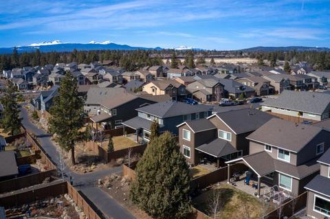 61092 Manhae Loop, Bend, OR 97702 photo 36