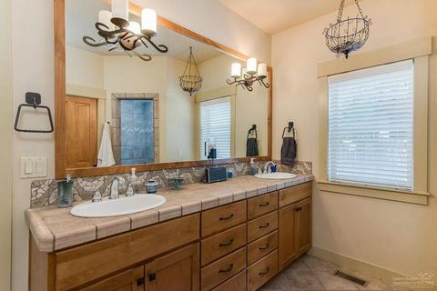 61473 Linton Loop, Bend, OR 97702 photo 13