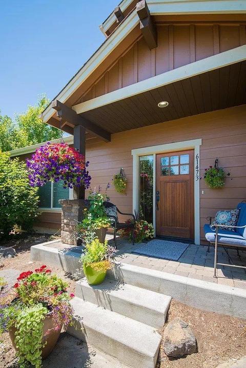 61473 Linton Loop, Bend, OR 97702 photo 2