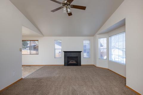 2385 NE Desert Willow Ct, Bend, OR 97701 photo 4