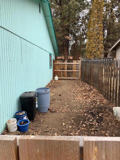 20383 Rae Rd, Bend, OR 97702 photo 5