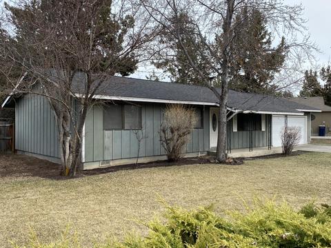 2526 NE Ocker Dr, Bend, OR 97701 photo 2