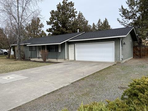 2526 NE Ocker Dr, Bend, OR 97701 photo 3