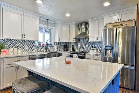 12400 Agate Rd, Eagle Point, OR 97524 photo 4