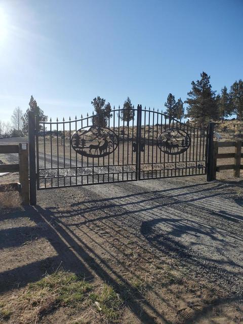 23549 Hwy 20, Bend, OR 97702 photo 3