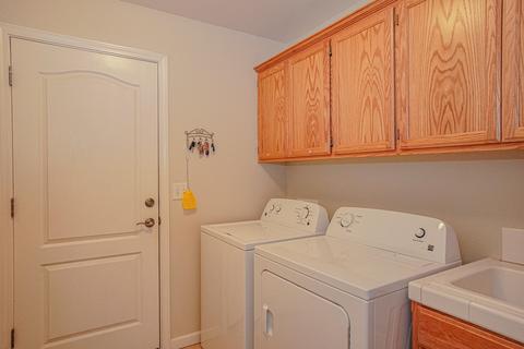 950 Crystal Dr, Eagle Point, OR 97524 photo 21