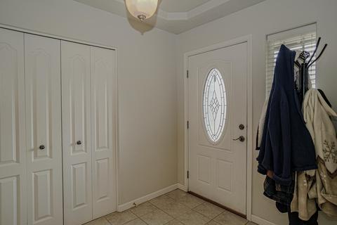 950 Crystal Dr, Eagle Point, OR 97524 photo 5