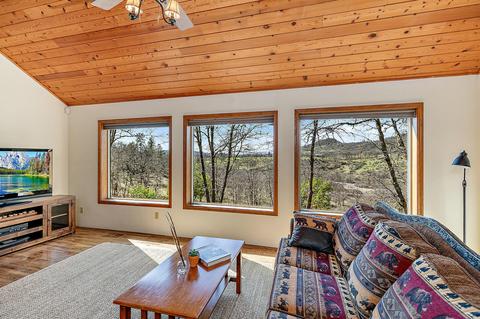 475 S Obenchain Rd, Eagle Point, OR 97524 photo 14