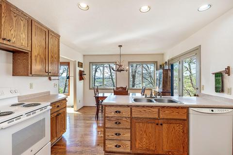 475 S Obenchain Rd, Eagle Point, OR 97524 photo 19