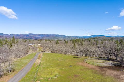 475 S Obenchain Rd, Eagle Point, OR 97524 photo 55