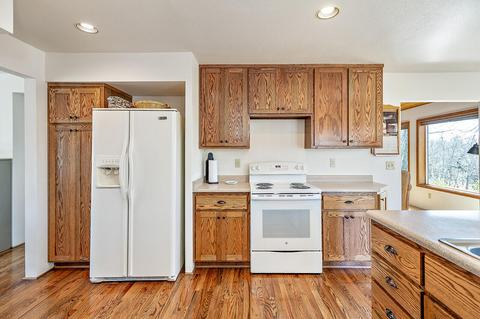 475 S Obenchain Rd, Eagle Point, OR 97524 photo 21