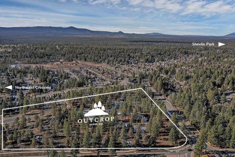 1942 NW Fields St, Bend, OR 97703 photo 4