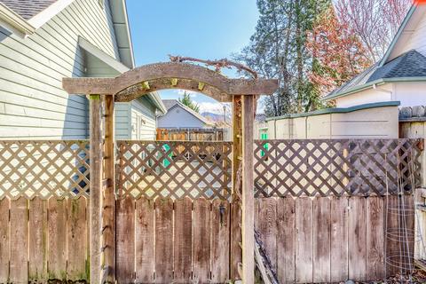 1254 Devonshire Way, Grants Pass, OR 97526 photo 37
