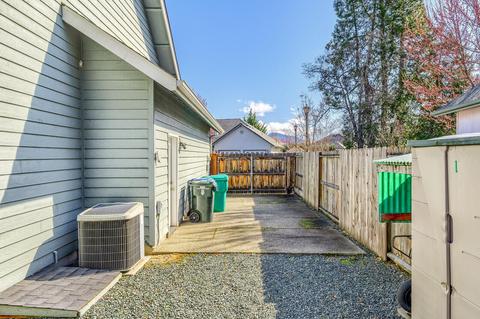 1254 Devonshire Way, Grants Pass, OR 97526 photo 39