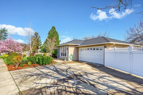 1301 Pacific Ln, Phoenix, OR 97535 photo 29