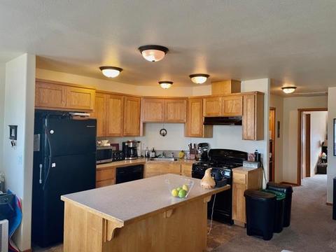 20074 Sally Ct, Bend, OR 97702 photo 3