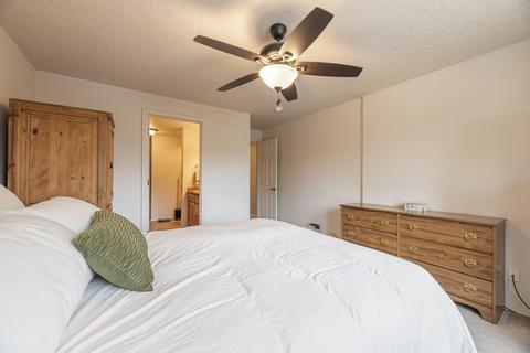 17453 Grebe Dr, Bend, OR 97707 photo 14