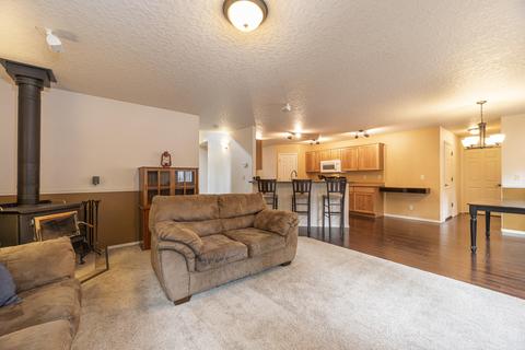 17453 Grebe Dr, Bend, OR 97707 photo 8