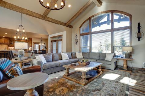 56936 Dancing Rock Loop, Bend, OR 97707 photo 2