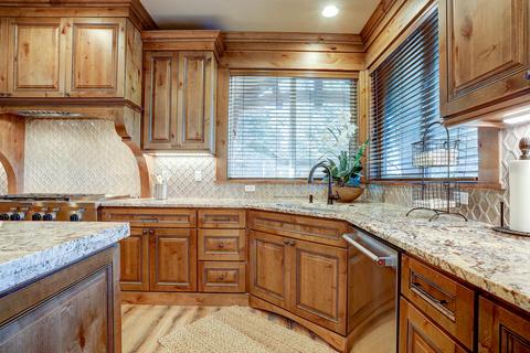 56936 Dancing Rock Loop, Bend, OR 97707 photo 9