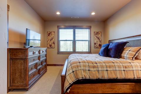 56936 Dancing Rock Loop, Bend, OR 97707 photo 44
