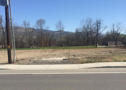 808 E Bolz Rd, Phoenix, OR 97535 photo 1