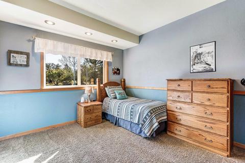 64788 Collins Rd, Bend, OR 97703 photo 22