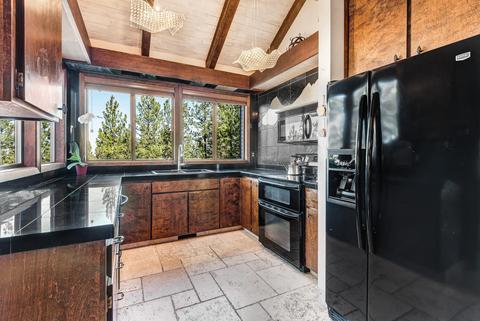 19075 Saddleback Ln, Bend, OR 97703 photo 13