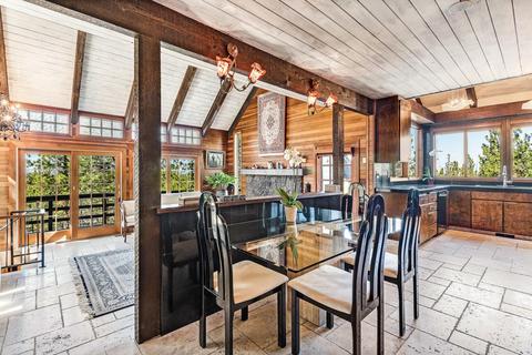19075 Saddleback Ln, Bend, OR 97703 photo 11