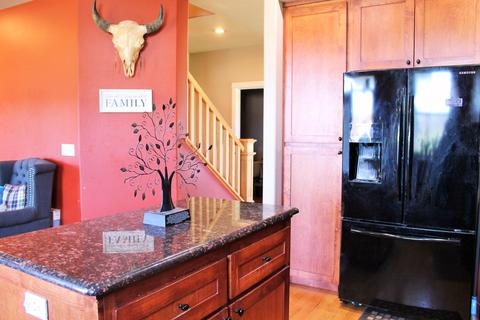 10990 Agate Rd, Eagle Point, OR 97524 photo 7