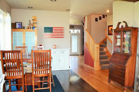 10990 Agate Rd, Eagle Point, OR 97524 photo 8