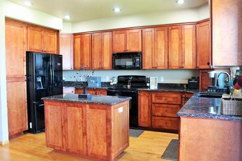 10990 Agate Rd, Eagle Point, OR 97524 photo 4