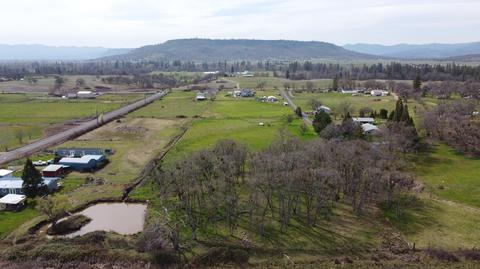 10990 Agate Rd, Eagle Point, OR 97524 photo 27