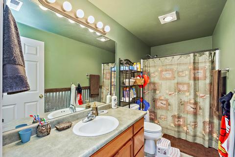 72 Ashwood Ct, Eagle Point, OR 97524 photo 8