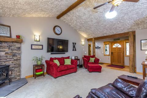15323 Bear St, La Pine, OR 97739 photo 9