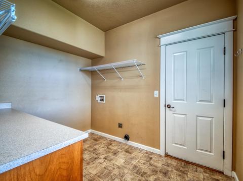 873 Crystal Dr, Eagle Point, OR 97524 photo 13