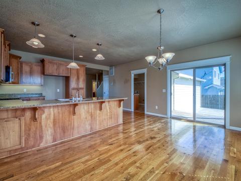 873 Crystal Dr, Eagle Point, OR 97524 photo 12