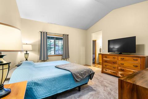 20554 Conifer Ave, Bend, OR 97702 photo 9