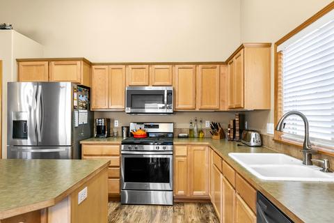 20554 Conifer Ave, Bend, OR 97702 photo 5
