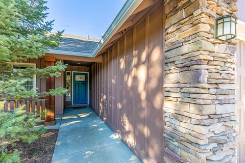 20554 Conifer Ave, Bend, OR 97702 photo 2
