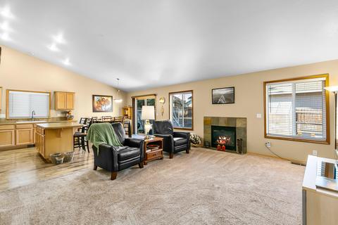 20554 Conifer Ave, Bend, OR 97702 photo 3