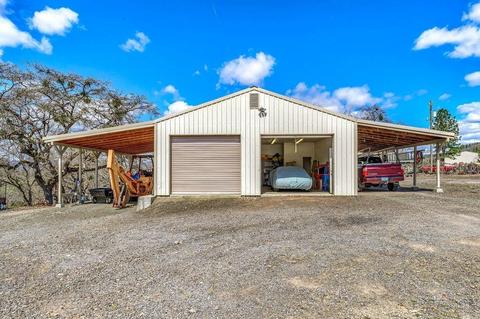 11691 Agate Rd, Eagle Point, OR 97524 photo 4